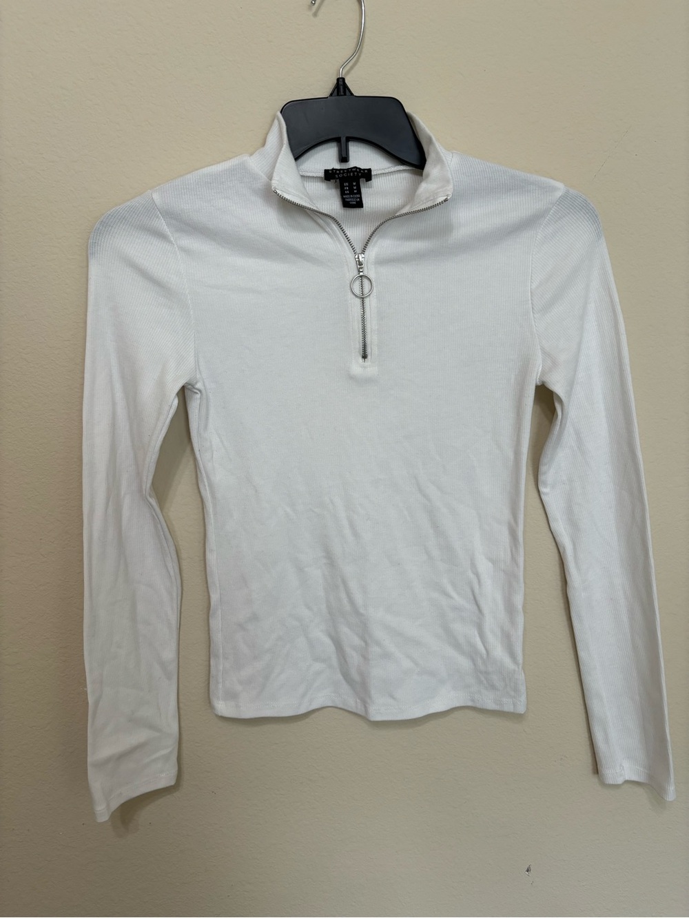 Streetwear Society White Half-Zip Ring Pull Top